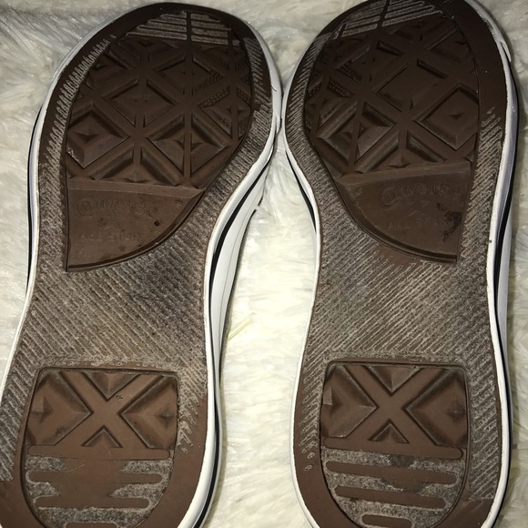 Women’s grey Converse sneakers size 6 - Picture 6 of 6